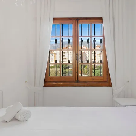 La Campana With Pool By Costarentals - Ref 60 Apartment